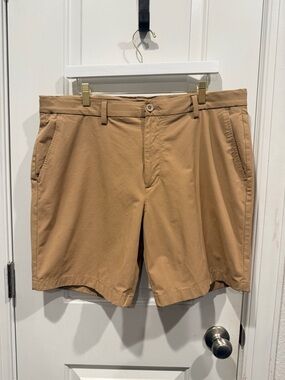 Vineyard Vines Men's Tan Flat Front Shorts